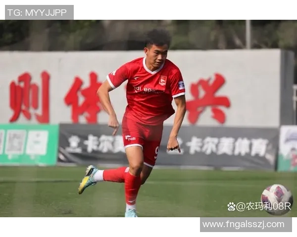 足球明星效力球队揭秘:他们为哪支球队倾心奉献青春与才华 足球明星效力球队揭秘:他们为哪支球队倾心奉献青春与才华